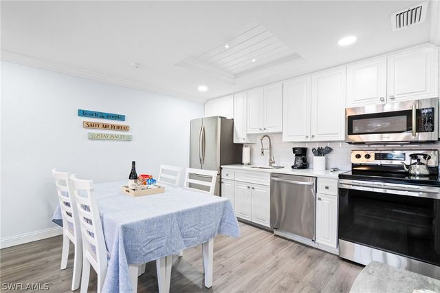 5320 Treetops DR I, Naples, FL 34113