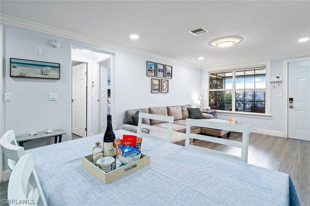 5320 Treetops DR I, Naples, FL 34113