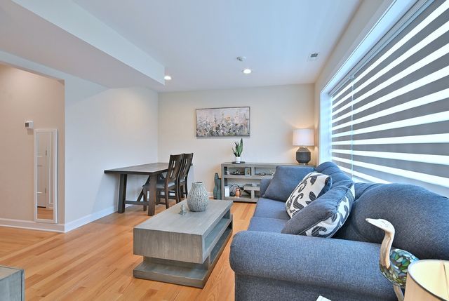 3045 N Paris Avenue 203, River Grove, IL 60171