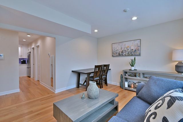 3045 N Paris Avenue 203, River Grove, IL 60171