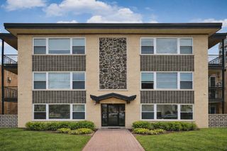 3045 N Paris Avenue 203, River Grove, IL 60171