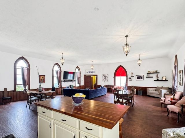 8450 Brown Street, Ottawa Lake, MI 49267