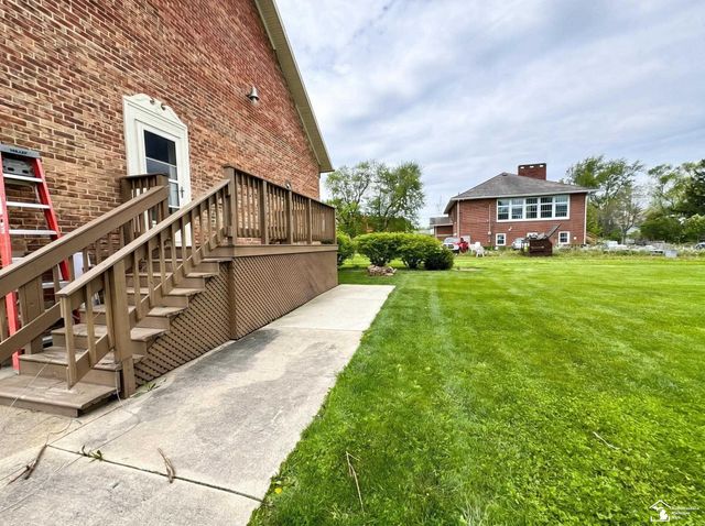8450 Brown Street, Ottawa Lake, MI 49267