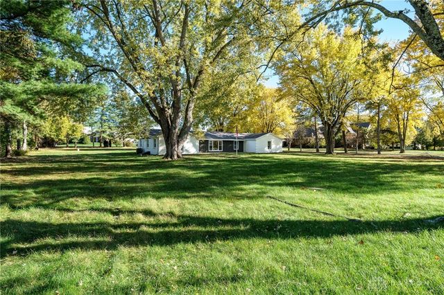 9550 Paragon Road, Dayton, OH 45458