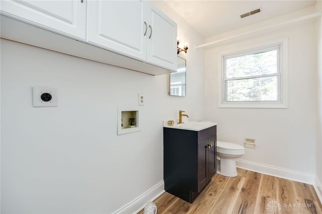 9550 Paragon Road, Dayton, OH 45458