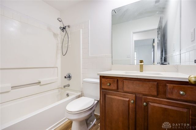 9550 Paragon Road, Dayton, OH 45458