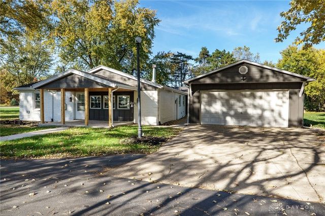 9550 Paragon Road, Dayton, OH 45458