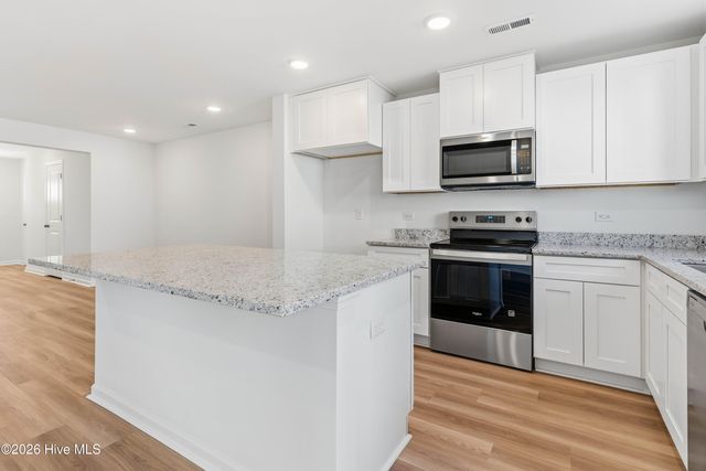 16 W Farley Drive 101, Hampstead, NC 28443