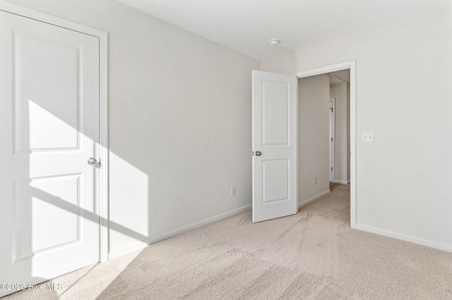 16 W Farley Drive 101, Hampstead, NC 28443