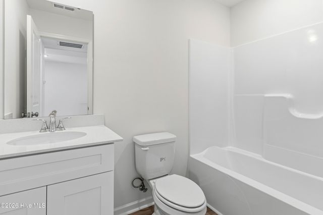 16 W Farley Drive 101, Hampstead, NC 28443