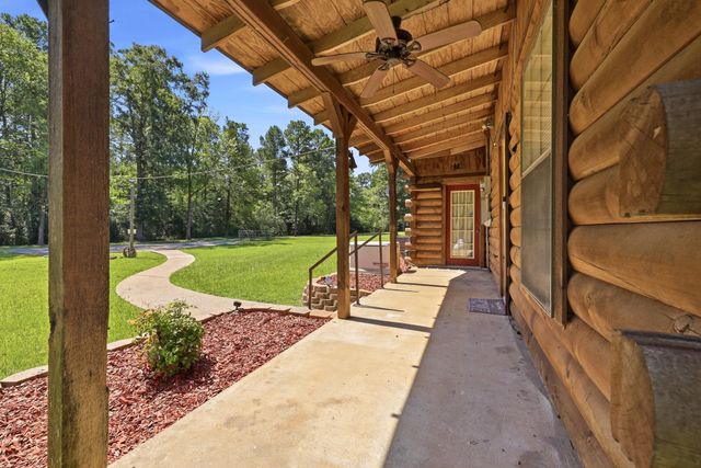 12501 N CR 240, Henderson, TX 75652