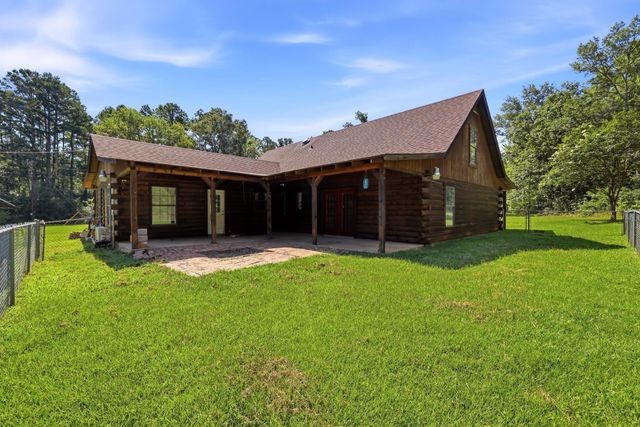 12501 N CR 240, Henderson, TX 75652