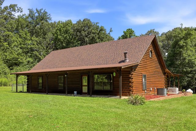 12501 N CR 240, Henderson, TX 75652