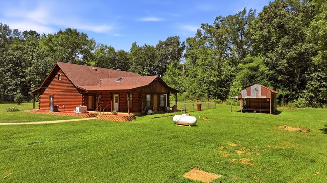 12501 N CR 240, Henderson, TX 75652