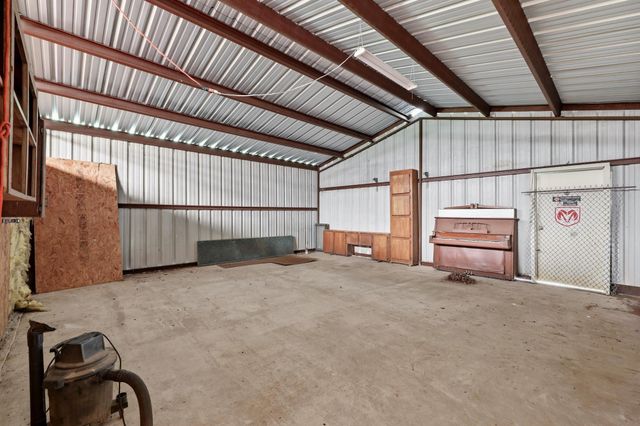 12501 N CR 240, Henderson, TX 75652