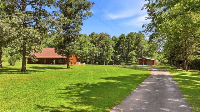 12501 N CR 240, Henderson, TX 75652