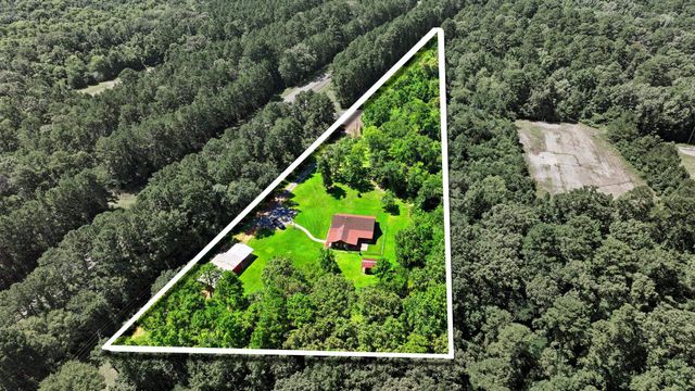 12501 N CR 240, Henderson, TX 75652