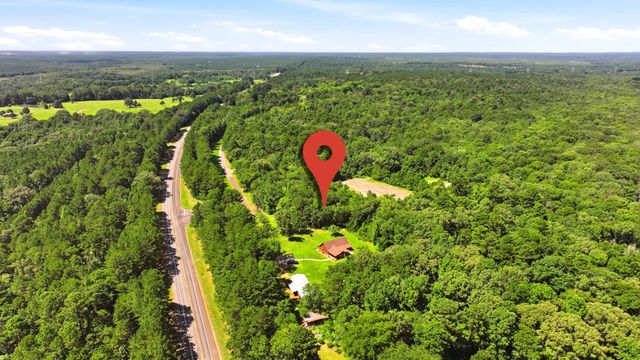 12501 N CR 240, Henderson, TX 75652