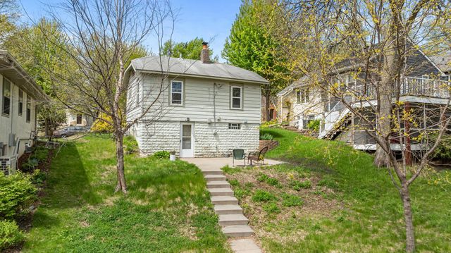 4833 14th Avenue S, Minneapolis, MN 55417