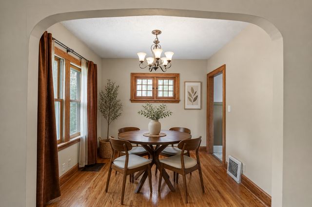 4833 14th Avenue S, Minneapolis, MN 55417