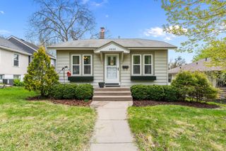 4833 14th Avenue S, Minneapolis, MN 55417