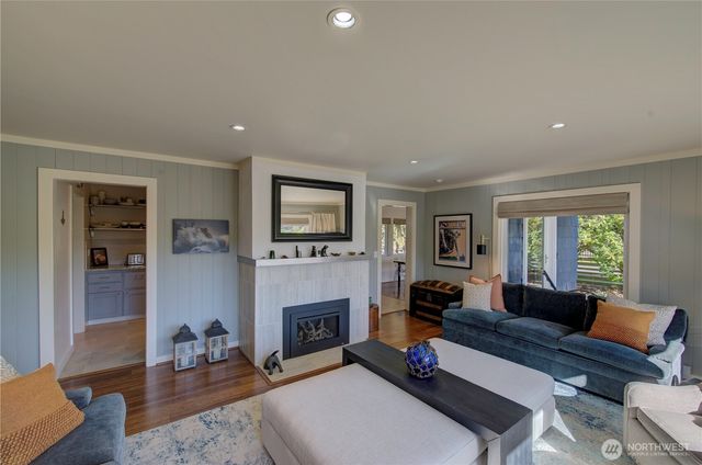 1115 34th Street, Seaview, WA 98644