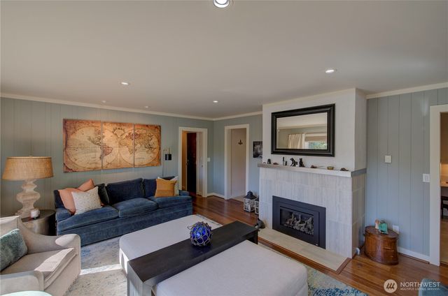 1115 34th Street, Seaview, WA 98644