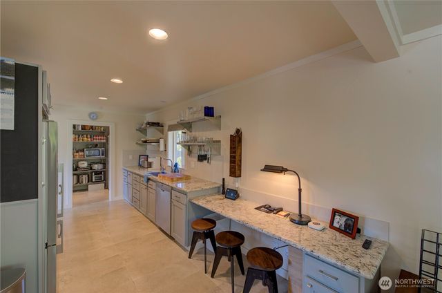 1115 34th Street, Seaview, WA 98644