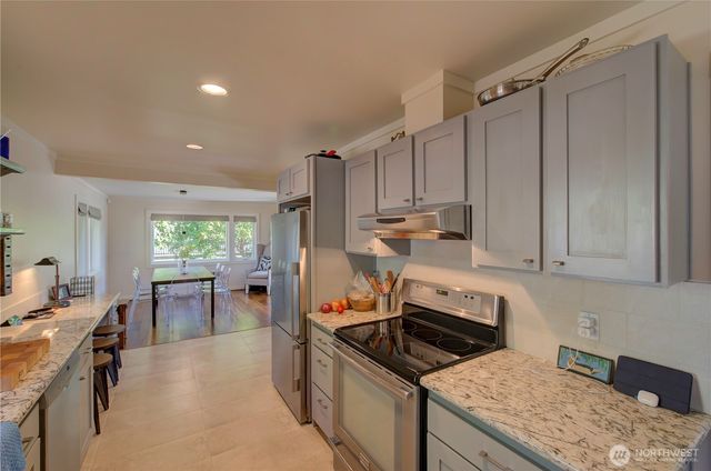 1115 34th Street, Seaview, WA 98644