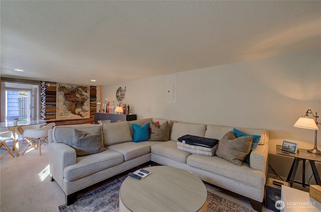 1115 34th Street, Seaview, WA 98644