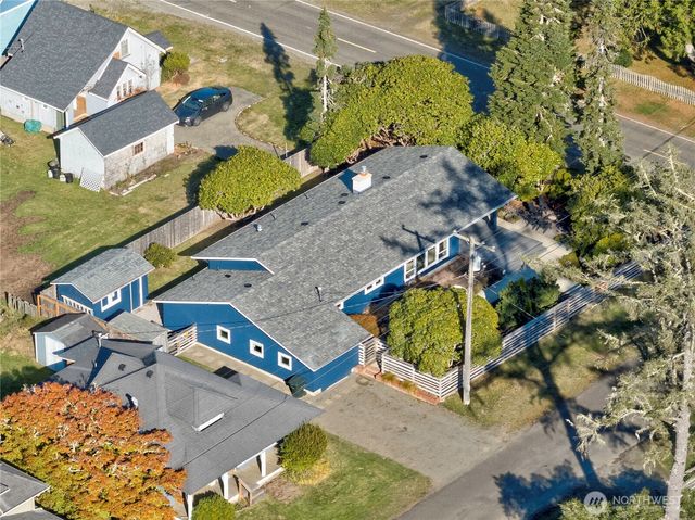 1115 34th Street, Seaview, WA 98644