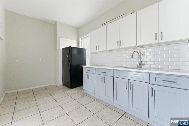 39 Blum Street, Newark, NJ 07103