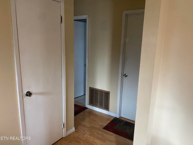 332 Slaven Lane, Oneida, TN 37841