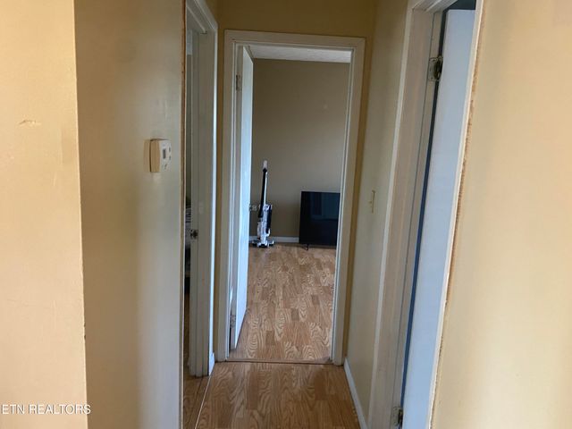 332 Slaven Lane, Oneida, TN 37841