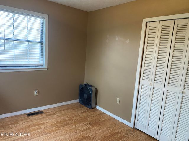 332 Slaven Lane, Oneida, TN 37841