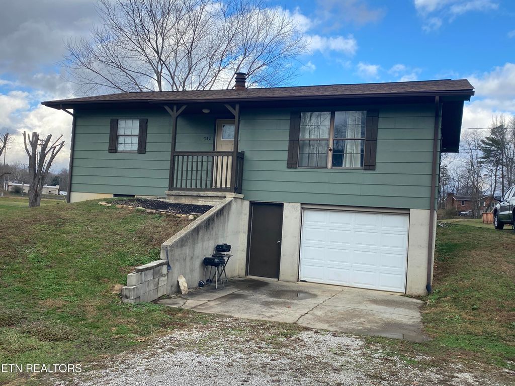 332 Slaven Lane, Oneida, TN 37841