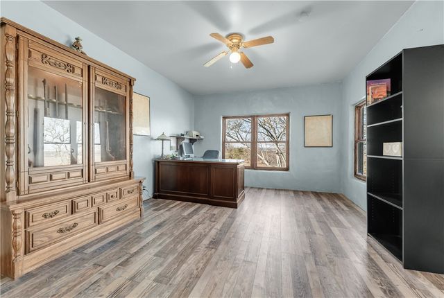 1640 Long Mountain Rd, Gause, TX 77857