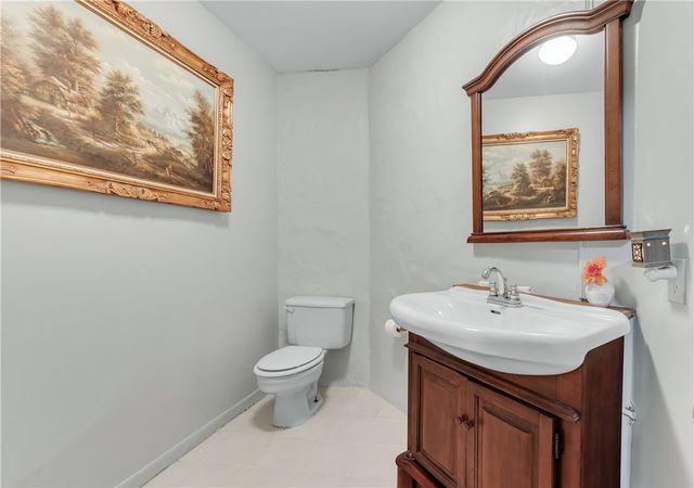 1640 Long Mountain Rd, Gause, TX 77857