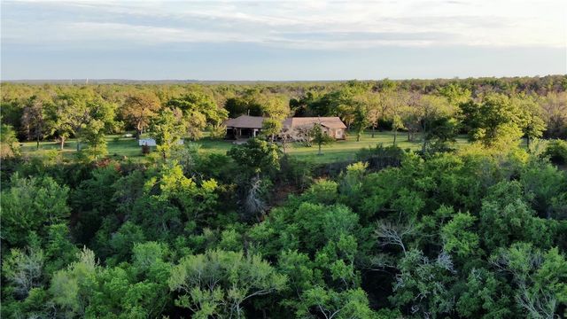 1640 Long Mountain Rd, Gause, TX 77857