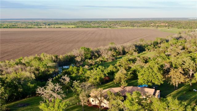 1640 Long Mountain Rd, Gause, TX 77857