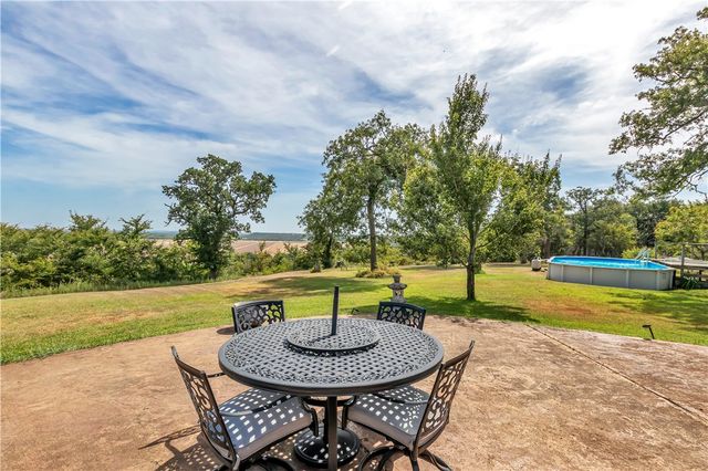 1640 Long Mountain Rd, Gause, TX 77857