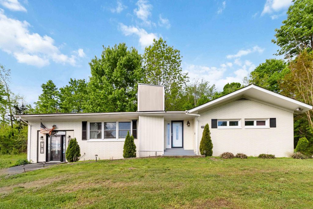 10031 South Highway 27, Burnside, KY 42519