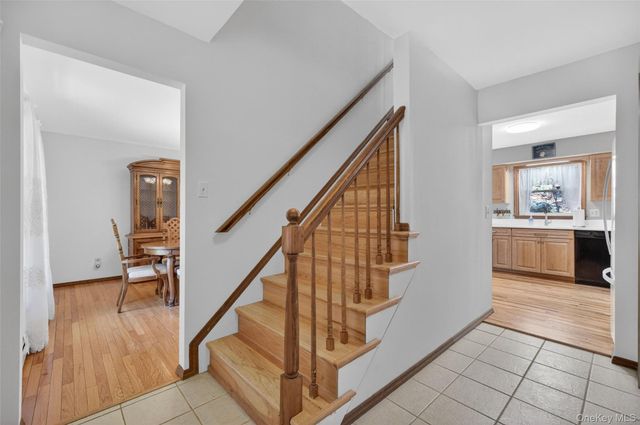 33 Farview Road, Hopewell Junction, NY 12533