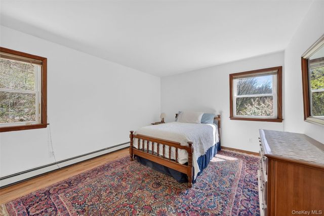33 Farview Road, Hopewell Junction, NY 12533