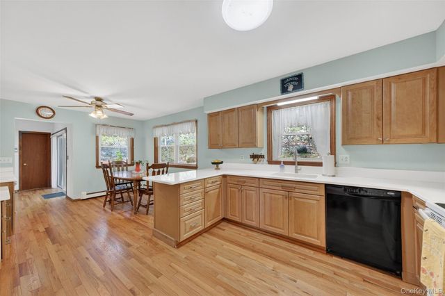 33 Farview Road, Hopewell Junction, NY 12533