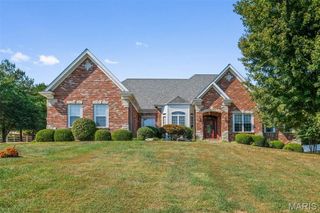 25 Southfield Court, Moscow Mills, MO 63362