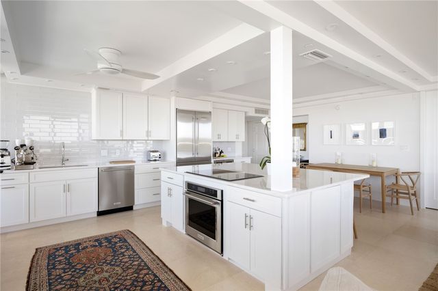 3554 Ocean Drive 802S, Vero Beach, FL 32963