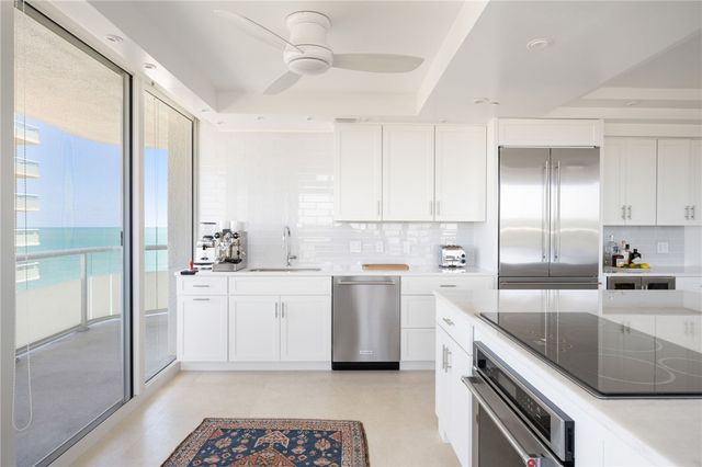 3554 Ocean Drive 802S, Vero Beach, FL 32963