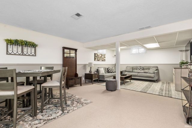 1532 Ash Drive W, Elkhart, IN 46514
