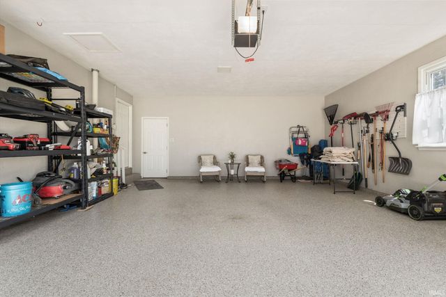 1532 Ash Drive W, Elkhart, IN 46514